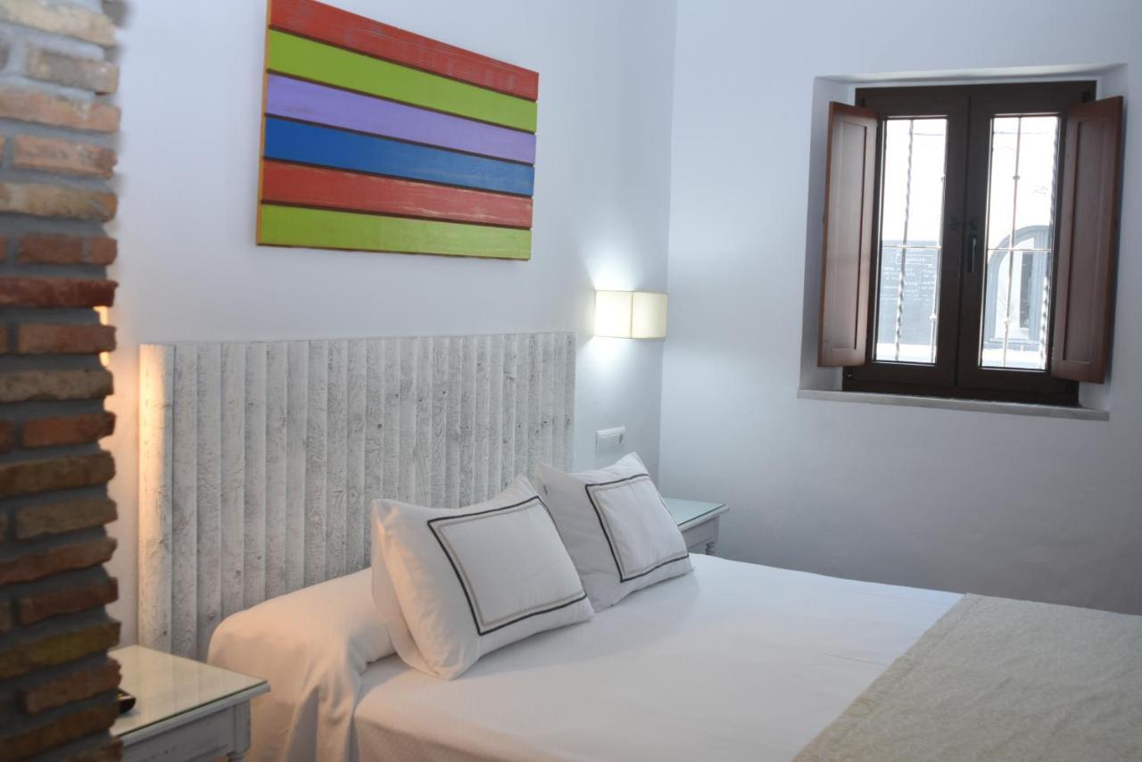Hostal Dona Lola Marina Zahara de los Atunes Ngoại thất bức ảnh